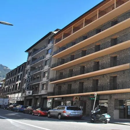 Alfa Szálloda Encamp